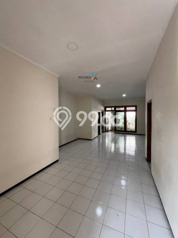 Rumah Modern 5 Kamar LT 200m2 di Araya Rumah Modern 5 Kamar LT 200m2 di Araya
