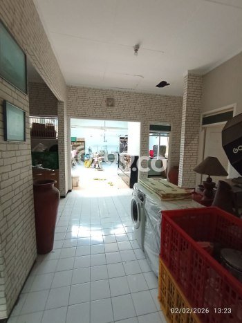 Ready to Use! Luxury House LT 248m2 Desain Modern di Sulfat Ready to Use! Luxury House LT 248m2 Desain Modern di Sulfat