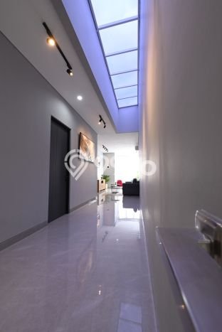 Dijual Rumah Premium dengan Fasilitas Sekitar Lengkap di BSD, Tangerang Selatan Dijual Rumah Premium dengan Fasilitas Sekitar Lengkap di BSD, Tangerang Selatan