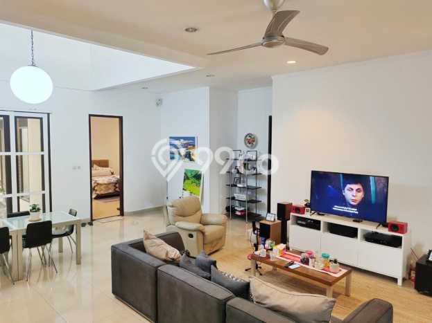Dijual Rumah Mewah Exclusive di BSD, Tangerang Selatan Dijual Rumah Mewah Exclusive di BSD, Tangerang Selatan