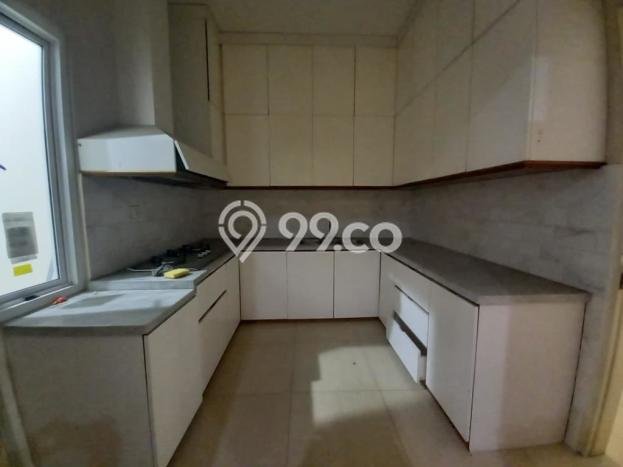 Dijual Rumah Luas Megah Dengan View Eksklusif di Gading Serpong, Tangerang Dijual Rumah Luas Megah Dengan View Eksklusif di Gading Serpong, Tangerang