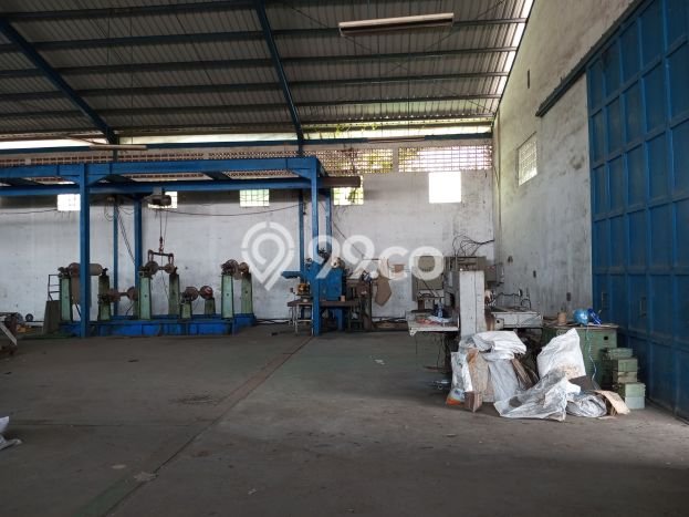 Gudang Dijual di Bandung LT 4923m2 & LB 1100m2 Lokasi Terbaik! Gudang Dijual di Bandung LT 4923m2 & LB 1100m2 Lokasi Terbaik!