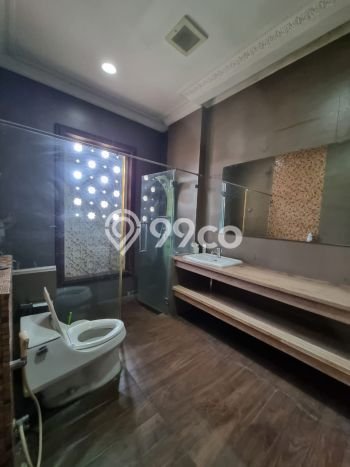 Rumah Mewah LB 1000m2 Siap Pakai Desain Elegan di Gading Serpong Pondok Hijau Golf, Tangerang Rumah Mewah LB 1000m2 Siap Pakai Desain Elegan di Gading Serpong Pondok Hijau Golf, Tangerang