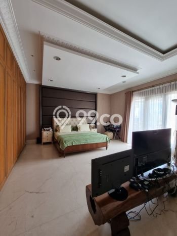 Rumah Mewah LB 1000m2 Siap Pakai Desain Elegan di Gading Serpong Pondok Hijau Golf, Tangerang Rumah Mewah LB 1000m2 Siap Pakai Desain Elegan di Gading Serpong Pondok Hijau Golf, Tangerang