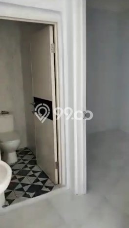SPECIAL OFFER! Rumah Asri area , LT 81m2m² Bangunan 70m2m² SPECIAL OFFER! Rumah Asri area , LT 81m2m² Bangunan 70m2m²