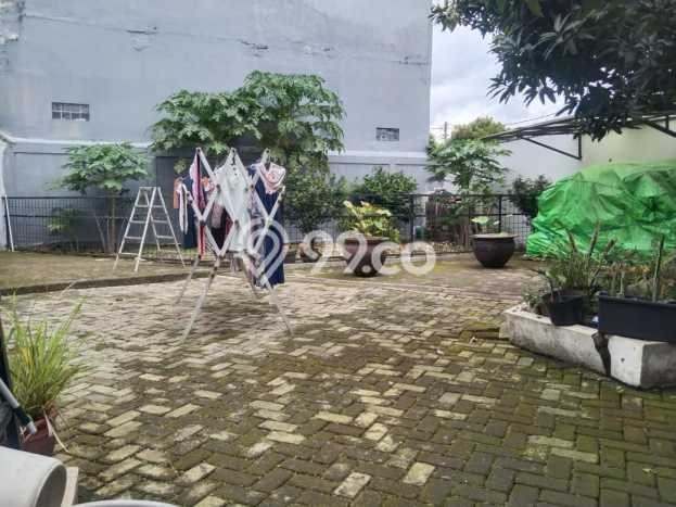Rumah dengan Lokasi Strategis 3 KT di , Tangerang Selatan Rumah dengan Lokasi Strategis 3 KT di , Tangerang Selatan