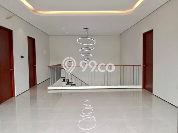 Rumah Luxury Modern Tanpa Renovasi di BSD Foresta Tangerang Rumah Luxury Modern Tanpa Renovasi di BSD Foresta Tangerang