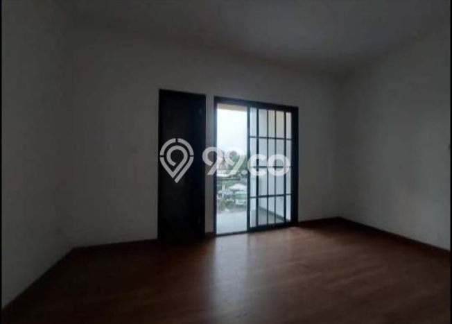 DIJUAL CEPAT! Rumah Siap Huni Area Strategis , LT 94m2m² Bangunan 131m2m² DIJUAL CEPAT! Rumah Siap Huni Area Strategis , LT 94m2m² Bangunan 131m2m²