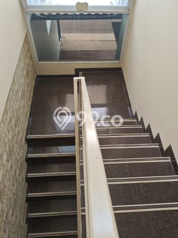 Hunian Nyaman 4 KT di , Tangerang Selatan - Luas Tanah 248m2m² Hunian Nyaman 4 KT di , Tangerang Selatan - Luas Tanah 248m2m²