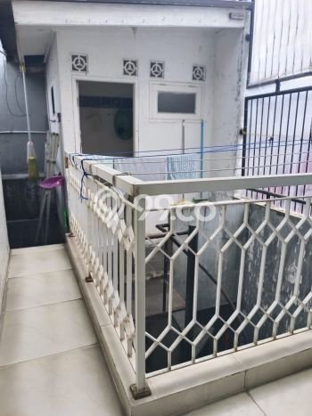 Dijual Rumah 4 KT di , Tangerang Selatan - Luas Tanah 180m2m² Dijual Rumah 4 KT di , Tangerang Selatan - Luas Tanah 180m2m²