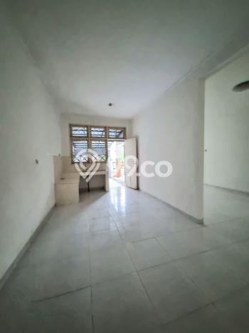 Rumah 3 KT 2 KM di Lokasi Strategis , Tangerang Selatan Rumah 3 KT 2 KM di Lokasi Strategis , Tangerang Selatan