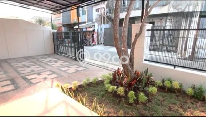 Hunian Elit LB 200m2 Siap Huni Desain Elegan di Casablanca, Jakarta Selatan Hunian Elit LB 200m2 Siap Huni Desain Elegan di Casablanca, Jakarta Selatan