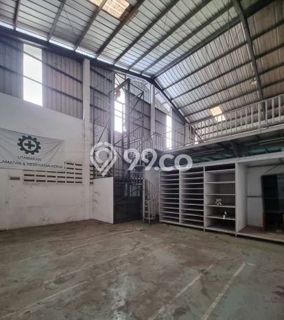 LOKASI PREMIUM! Gudang Kawasan Jelupang, Luas 1m², Pusat Bisnis LOKASI PREMIUM! Gudang Kawasan Jelupang, Luas 1m², Pusat Bisnis