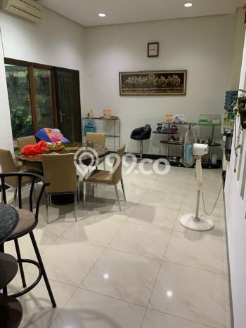 JUAL CEPAT! Rumah Siap Huni Lokasi Premium , Luas 200m2m² LB 200m2m² JUAL CEPAT! Rumah Siap Huni Lokasi Premium , Luas 200m2m² LB 200m2m²