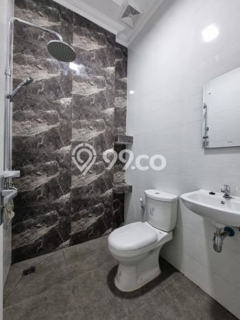 For Sale Hunian Rumah Terawat 3 KT di Serpong Villa Melati Mas, Tangerang Selatan For Sale Hunian Rumah Terawat 3 KT di Serpong Villa Melati Mas, Tangerang Selatan