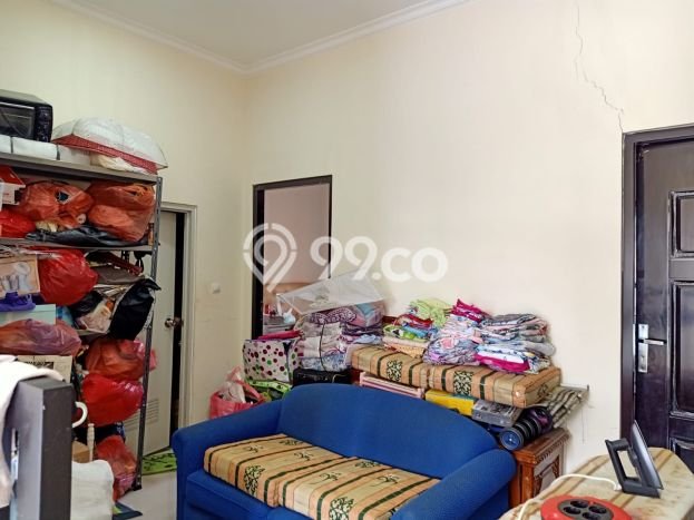 Rumah Asri area , Tangerang Selatan, Luas 90m2m² LB 120m2m² Rumah Asri area , Tangerang Selatan, Luas 90m2m² LB 120m2m²