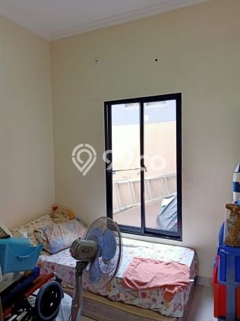 Rumah Asri area , Tangerang Selatan, Luas 90m2m² LB 120m2m² Rumah Asri area , Tangerang Selatan, Luas 90m2m² LB 120m2m²