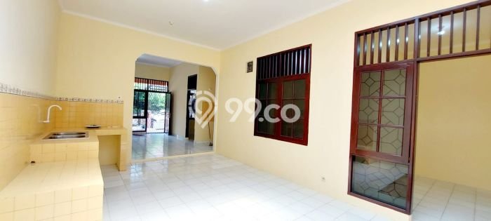 Rumah Modern 3 Kamar Terawat di Serpong Villa Melati Mas, Dekat Pusat Perbelanjaan, Tangerang Selatan Rumah Modern 3 Kamar Terawat di Serpong Villa Melati Mas, Dekat Pusat Perbelanjaan, Tangerang Selatan