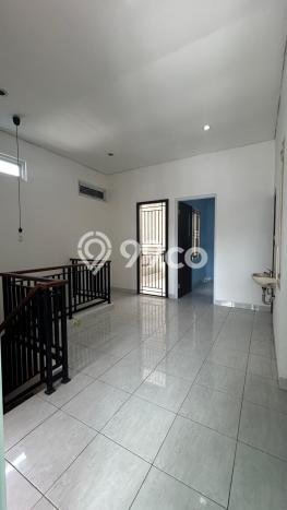 PROPERTI UNGGULAN! Rumah Premium di , Luas 72m2m² Bangunan 120m2m² PROPERTI UNGGULAN! Rumah Premium di , Luas 72m2m² Bangunan 120m2m²