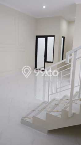Rumah Minimalis 3 KT di BSD Tangerang Semi Furnished Rumah Minimalis 3 KT di BSD Tangerang Semi Furnished