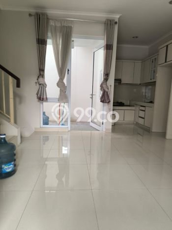 DIJUAL CEPAT! Rumah Modern area , Tangerang, LT 84m2m² Bangunan 82m2m² Bisa Nego! DIJUAL CEPAT! Rumah Modern area , Tangerang, LT 84m2m² Bangunan 82m2m² Bisa Nego!