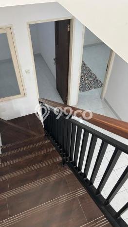 PROPERTI UNGGULAN! Rumah Premium di , Luas 72m2m² Bangunan 120m2m² PROPERTI UNGGULAN! Rumah Premium di , Luas 72m2m² Bangunan 120m2m²