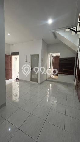 PROPERTI UNGGULAN! Rumah Premium di , Luas 72m2m² Bangunan 120m2m² PROPERTI UNGGULAN! Rumah Premium di , Luas 72m2m² Bangunan 120m2m²
