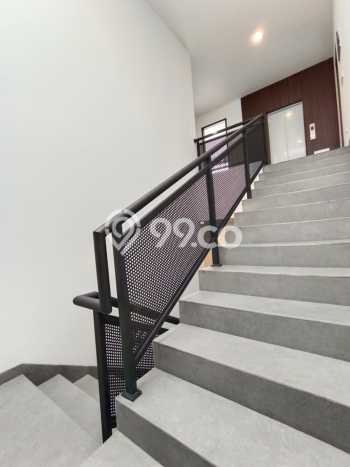 Rumah Elit Modern Tanpa Renovasi di Alam Sutera Tangerang Rumah Elit Modern Tanpa Renovasi di Alam Sutera Tangerang
