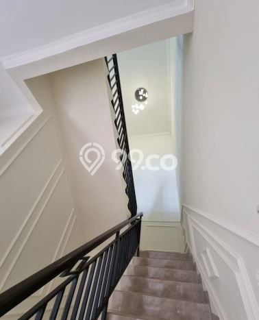 Rumah Elit LB 283m2 Siap Pakai Desain Elegan di BSD The Icon, Tangerang Rumah Elit LB 283m2 Siap Pakai Desain Elegan di BSD The Icon, Tangerang