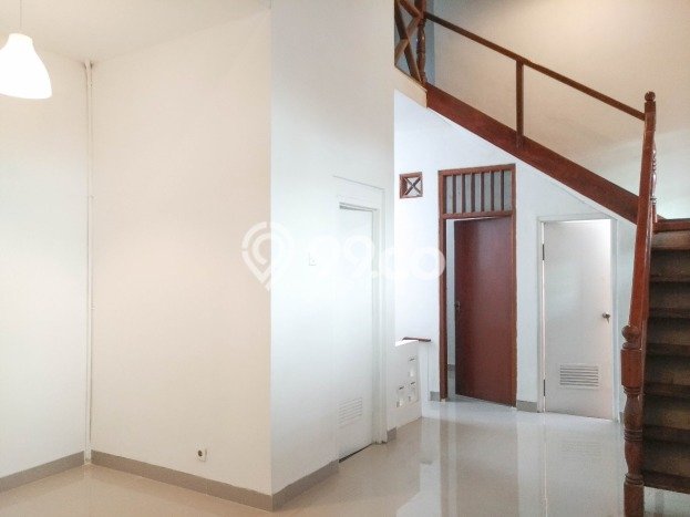 Dijual Cepat Rumah Bagus Siap Huni LB 200m2 di Ciputat, Tangerang Selatan Dijual Cepat Rumah Bagus Siap Huni LB 200m2 di Ciputat, Tangerang Selatan