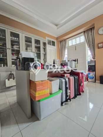 Rumah Elit Modern Siap Huni di Puri Indah Jakarta Barat Rumah Elit Modern Siap Huni di Puri Indah Jakarta Barat