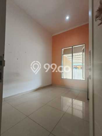 For Sale Rumah 4 Kamar Lokasi Ideal Nyaman dan Strategis di BSD For Sale Rumah 4 Kamar Lokasi Ideal Nyaman dan Strategis di BSD