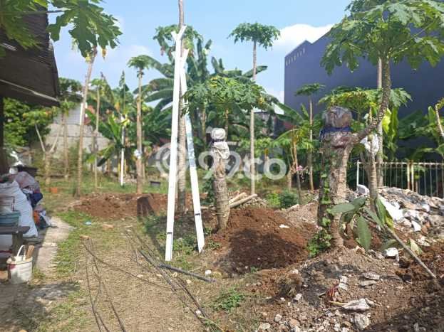 LOKASI STRATEGIS! Tanah di Serpong Utara, Luas 391m2m², Lokasi Berkembang, Cocok untuk Hunian LOKASI STRATEGIS! Tanah di Serpong Utara, Luas 391m2m², Lokasi Berkembang, Cocok untuk Hunian
