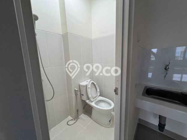Ruko Dijual di Tangerang LT 50m2 & LB 100m2 Lokasi Terbaik! Ruko Dijual di Tangerang LT 50m2 & LB 100m2 Lokasi Terbaik!