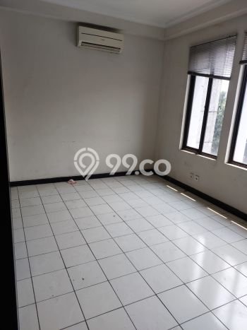 LOKASI SUPER STRATEGIS! Ruko Kawasan , Luas 380m2m², Area Bisnis LOKASI SUPER STRATEGIS! Ruko Kawasan , Luas 380m2m², Area Bisnis