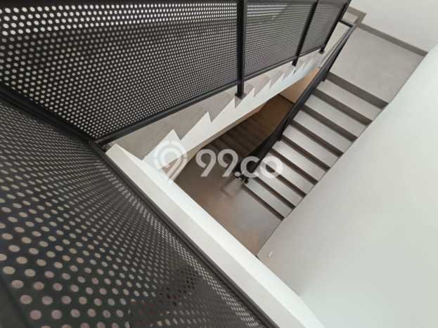 Rumah Elit Modern Tanpa Renovasi di Alam Sutera Tangerang Rumah Elit Modern Tanpa Renovasi di Alam Sutera Tangerang