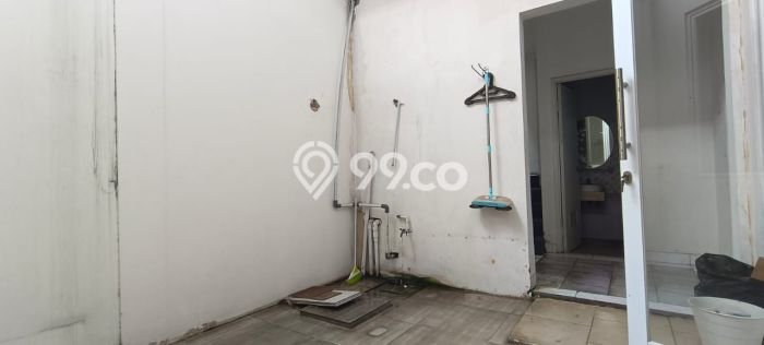 Rumah Modern 3 KT di Serpong Villa Melati Mas Tangerang Selatan Semi Furnished Rumah Modern 3 KT di Serpong Villa Melati Mas Tangerang Selatan Semi Furnished