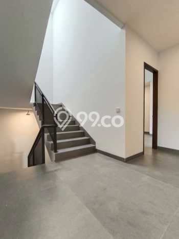 Rumah Elit Modern Tanpa Renovasi di Alam Sutera Tangerang Rumah Elit Modern Tanpa Renovasi di Alam Sutera Tangerang