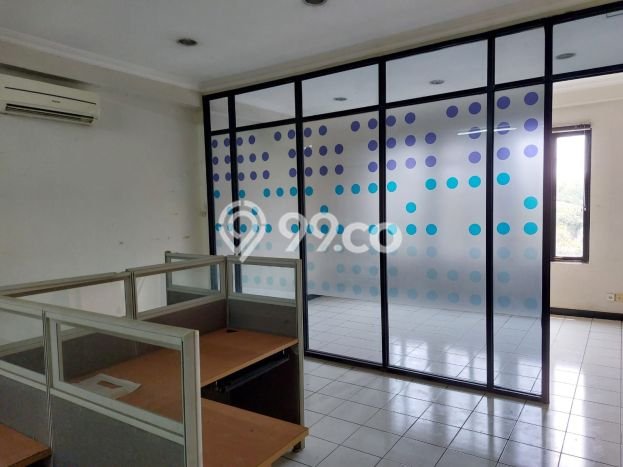 LOKASI SUPER STRATEGIS! Ruko Kawasan , Luas 380m2m², Area Bisnis LOKASI SUPER STRATEGIS! Ruko Kawasan , Luas 380m2m², Area Bisnis