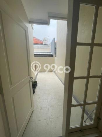 Rumah Elit Modern Tanpa Renovasi di Kalideres Jakarta Barat Rumah Elit Modern Tanpa Renovasi di Kalideres Jakarta Barat