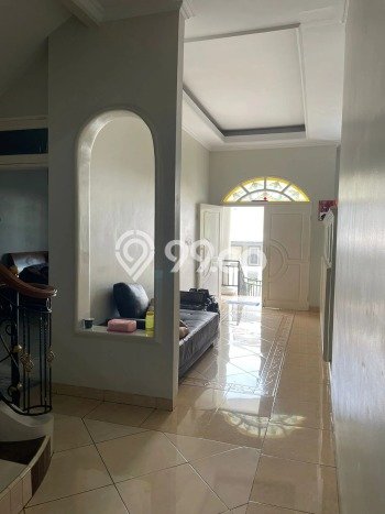 Rumah Elit LB 180m2 Siap Huni Desain Elegan di Modernland, Tangerang Rumah Elit LB 180m2 Siap Huni Desain Elegan di Modernland, Tangerang