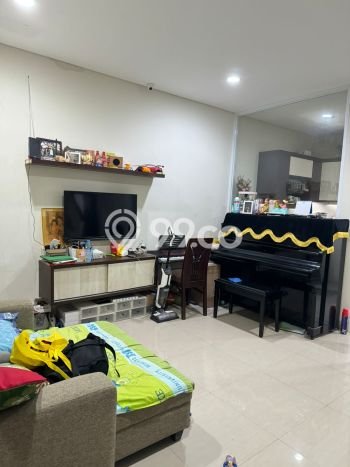 For Sale Hunian Rumah Terawat 3 KT di BSD City, Tangerang For Sale Hunian Rumah Terawat 3 KT di BSD City, Tangerang