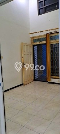 Dijual Cepat Rumah Bagus Siap Huni LB 150m2 di Waru, Sidoarjo Dijual Cepat Rumah Bagus Siap Huni LB 150m2 di Waru, Sidoarjo