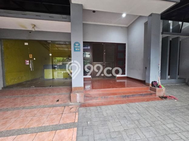 Dijual Rumah Premium dengan Fasilitas Sekitar Lengkap di Gayungan, Surabaya Dijual Rumah Premium dengan Fasilitas Sekitar Lengkap di Gayungan, Surabaya