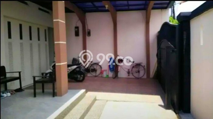 Hunian Elit LB 300m2 Siap Pakai Desain Elegan di Kutisari, Surabaya Hunian Elit LB 300m2 Siap Pakai Desain Elegan di Kutisari, Surabaya