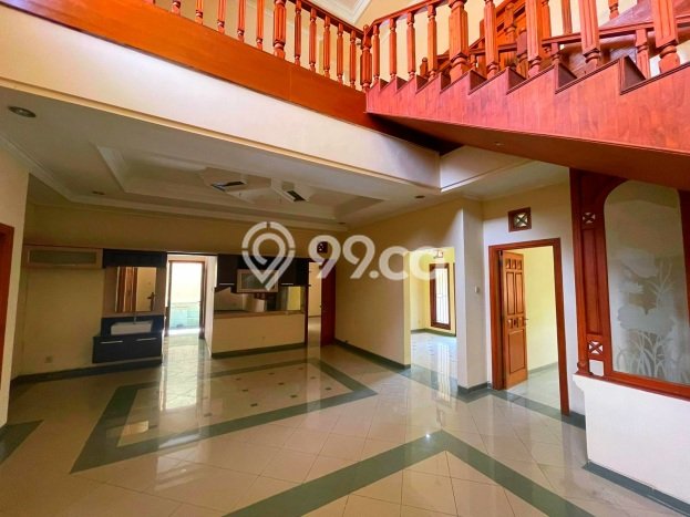Dijual Rumah Premium dengan Fasilitas Sekitar Lengkap di Rungkut, Surabaya Dijual Rumah Premium dengan Fasilitas Sekitar Lengkap di Rungkut, Surabaya
