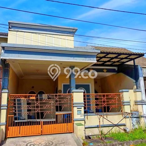 Dijual Cepat Rumah Bagus Siap Huni LB 105m2 di Waru, Sidoarjo Dijual Cepat Rumah Bagus Siap Huni LB 105m2 di Waru, Sidoarjo