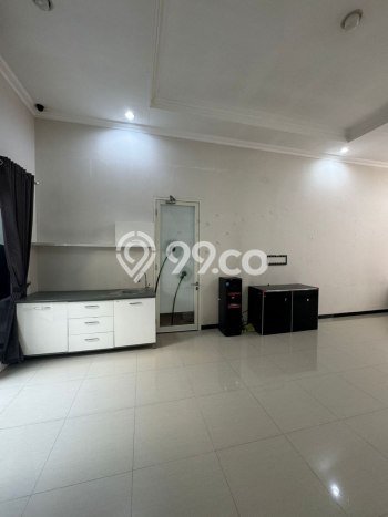 HOT LISTING! Rumah Untuk Investasi area Sukolilo, Luas 198m2m² LB 160m2m² HOT LISTING! Rumah Untuk Investasi area Sukolilo, Luas 198m2m² LB 160m2m²