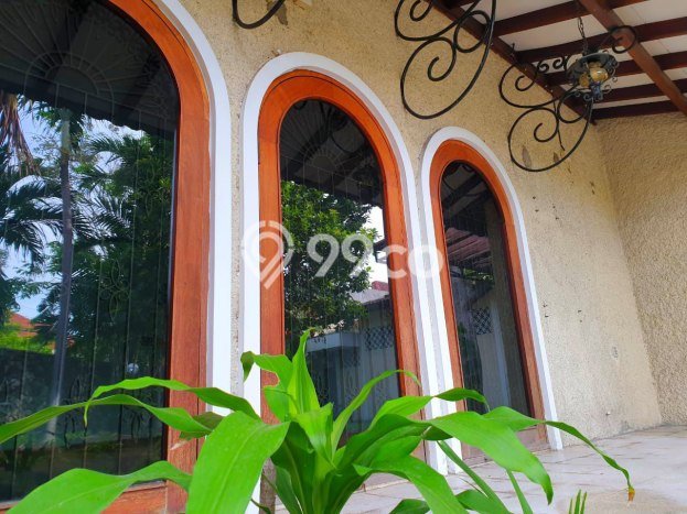 Rumah Strategis Jemursari, Surabaya, Luas 955m2m² Bangunan 350m2m² Rumah Strategis Jemursari, Surabaya, Luas 955m2m² Bangunan 350m2m²
