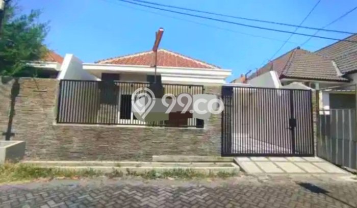 HOT LISTING! Rumah Untuk Investasi area Sukolilo, Luas 198m2m² LB 160m2m² HOT LISTING! Rumah Untuk Investasi area Sukolilo, Luas 198m2m² LB 160m2m²